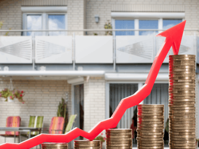 Why Mortgage Rates Are Staying High: The Ties to National Debt and Bonds