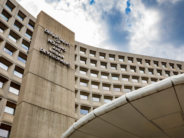 HUD to lay off 400 employees amid government shutdown